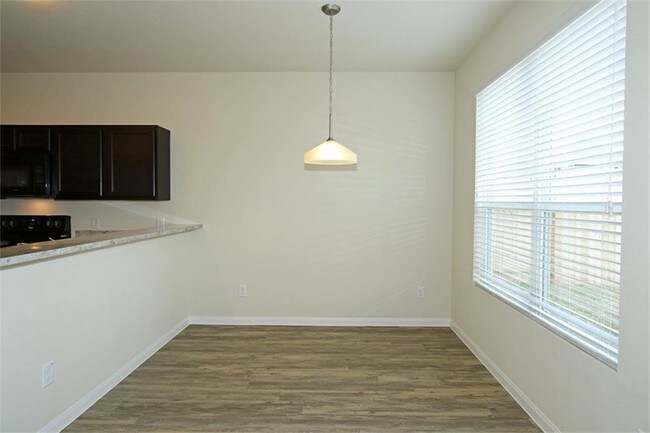 Building Photo - 21106 Sugar Orchard Ln