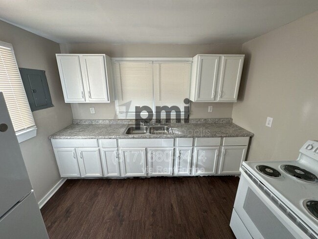 Building Photo - 2107 N Spencer Ave