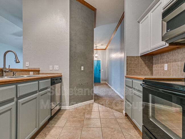 Building Photo - 4117 Green Apple Dr