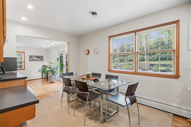 Building Photo - 44 Sully Dr