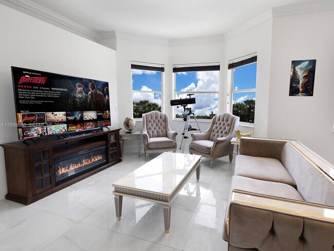 Building Photo - 4860 SW 161st Ln