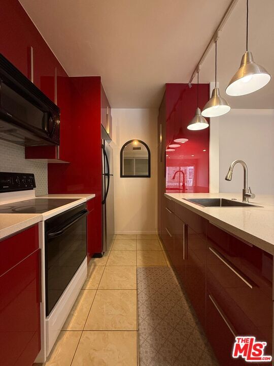 Building Photo - 5257 Radford Ave