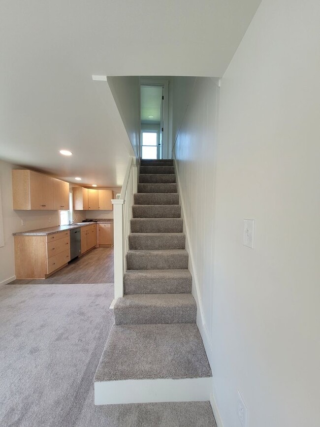 Building Photo - 55 N Church St