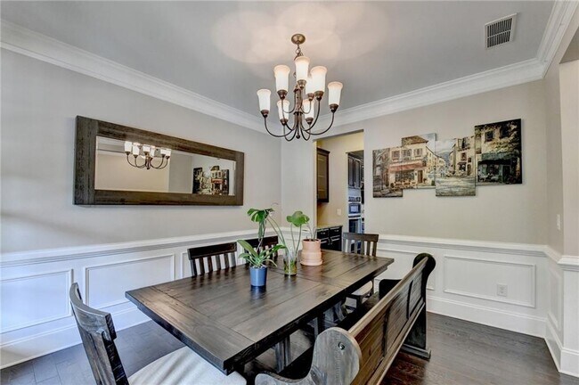 Building Photo - 11653 Parkside Ave