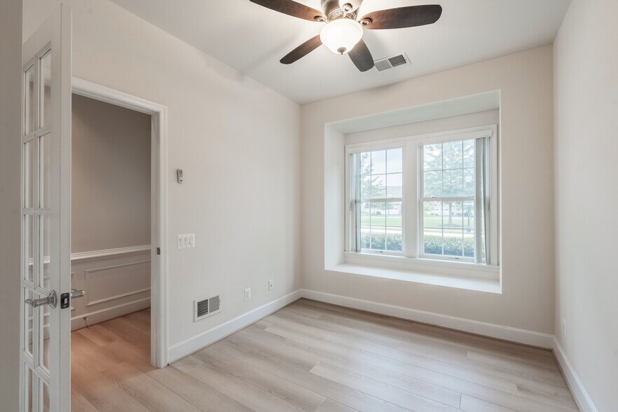 1ST FLOOR STUDY - 8934 Yellow Daisy Pl