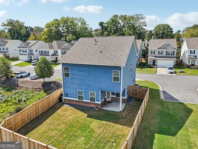 Building Photo - 3890 Clarington Dr