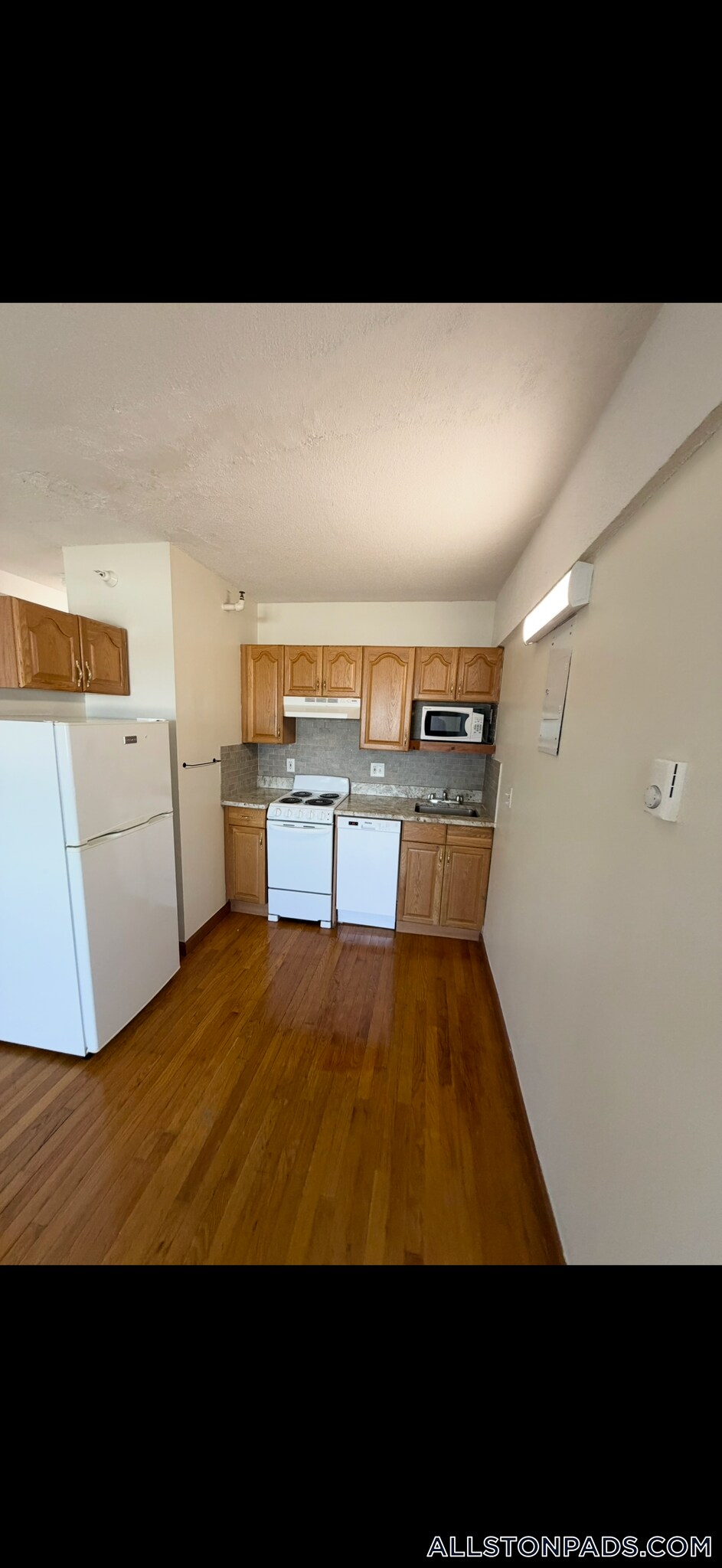 Building Photo - 1110 Commonwealth Ave