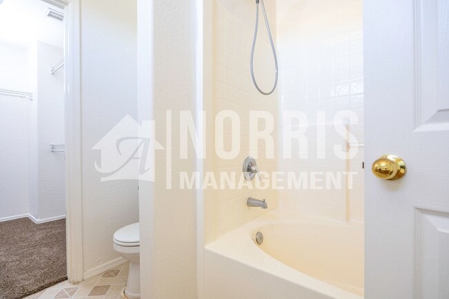 Building Photo - Spacious Home in Magic Ranch in Florence