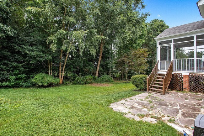 Building Photo - HAMPTON PARK - Pristine 4-5 bedroom home a...