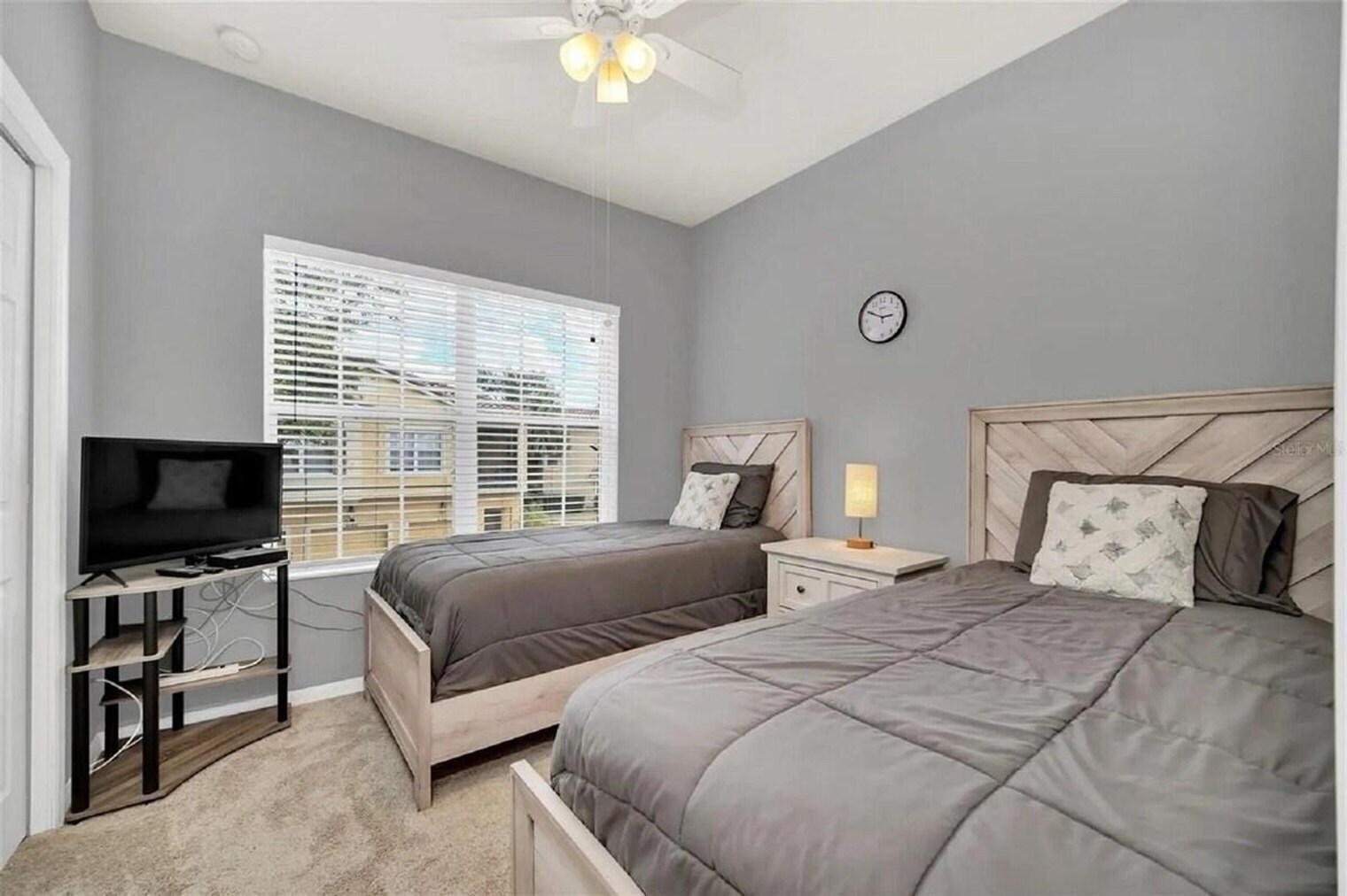 Building Photo - 2721 Oakwater Dr