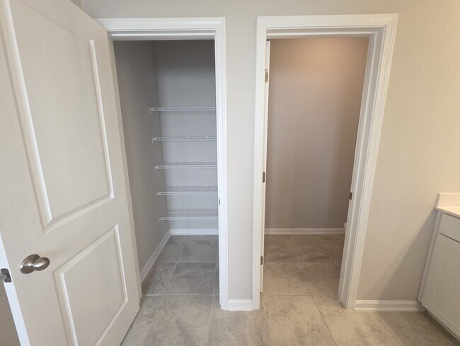 Building Photo - 312 Clarys Run