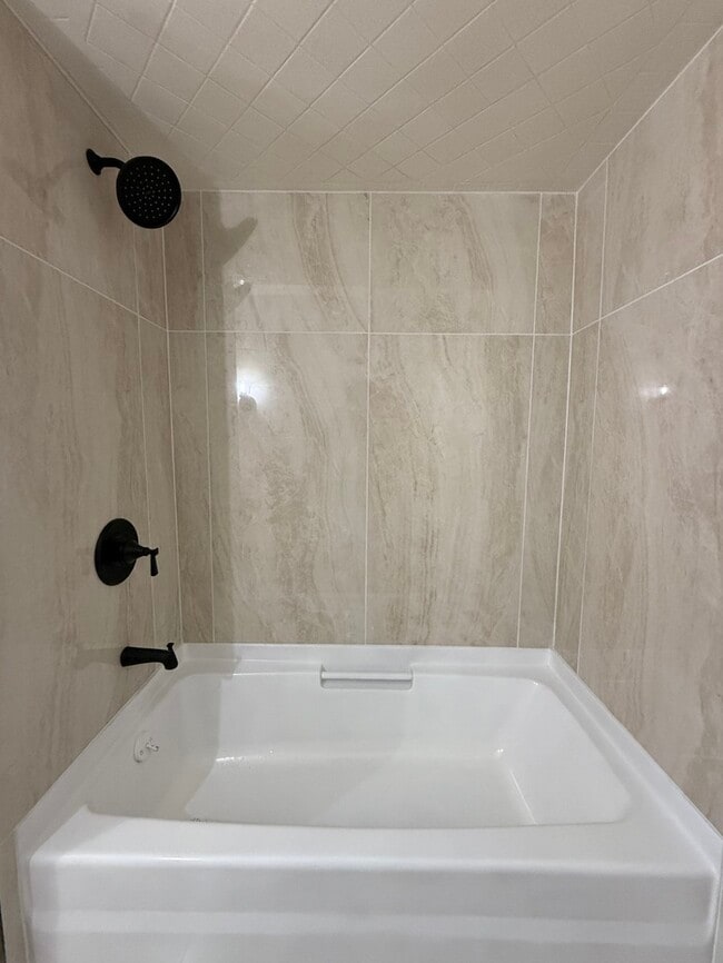 Building Photo - 255 N 1st Ave