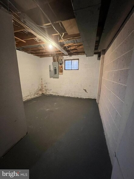 Building Photo - 8102 Carey Branch Dr