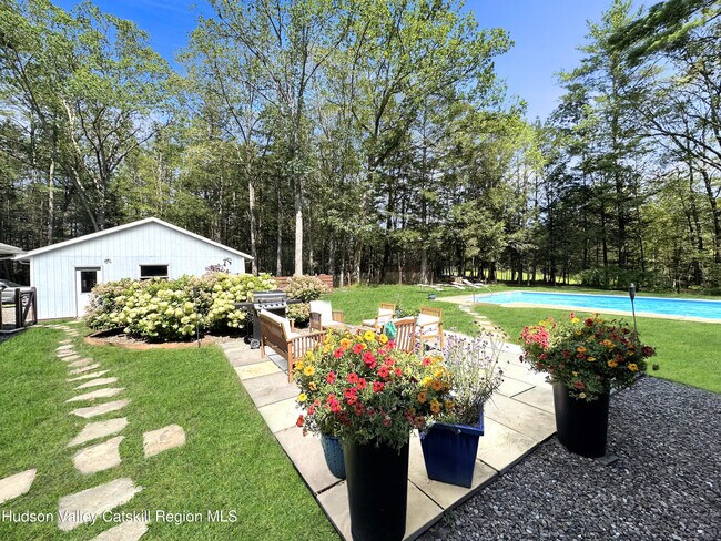 Building Photo - 64 Meher Cir