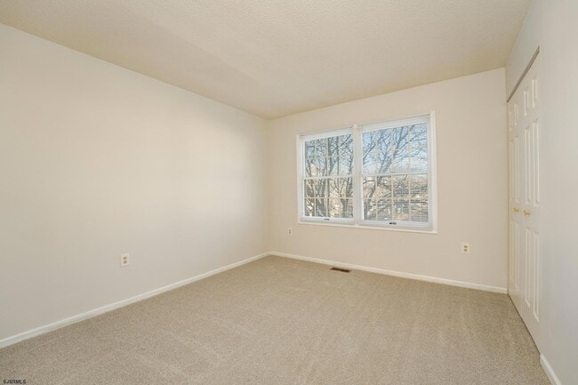 Building Photo - 19 Clipper Ct