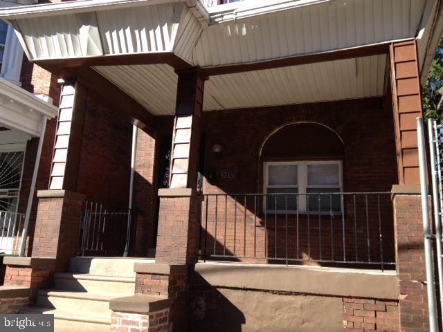 Building Photo - 5215 Pine St