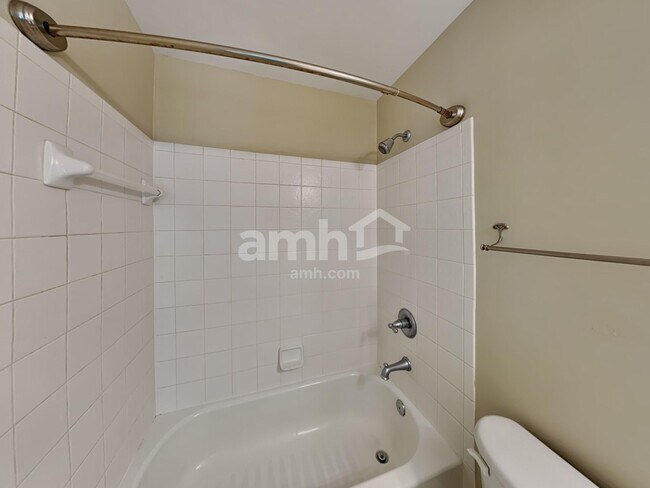 Building Photo - 3215 Thimbleberry Trail