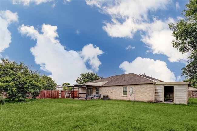 Building Photo - 10627 Ince Ln