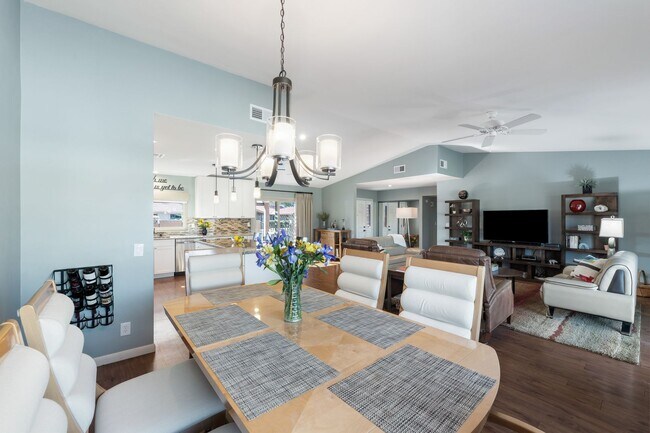 Building Photo - Welcome to this updated & spacious Golf Course Home in Leisure World a 45+ Active Adult Resort Co...