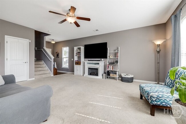 Building Photo - 285 Willow Point Cir