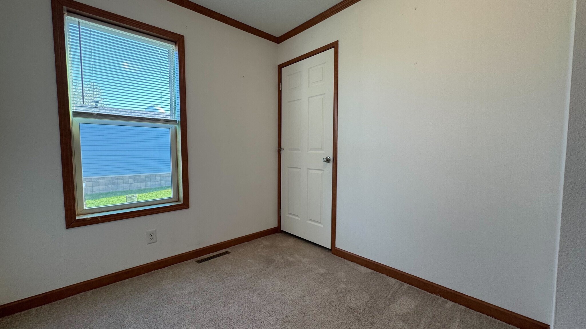 Building Photo - 2028 Mockingbird Pl NW