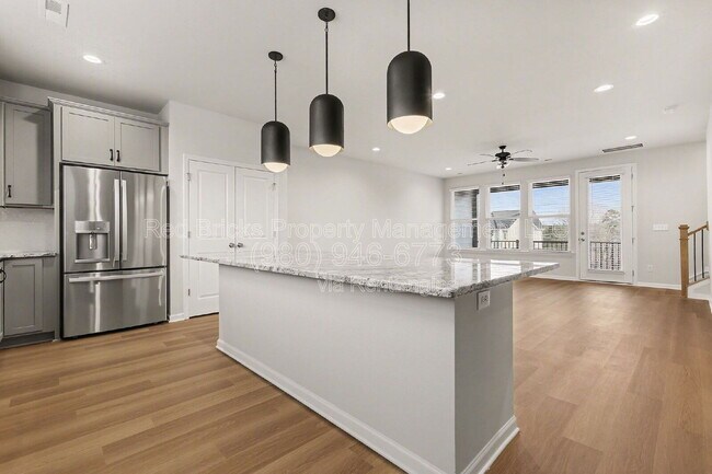 Building Photo - 246 Ferebee Pl