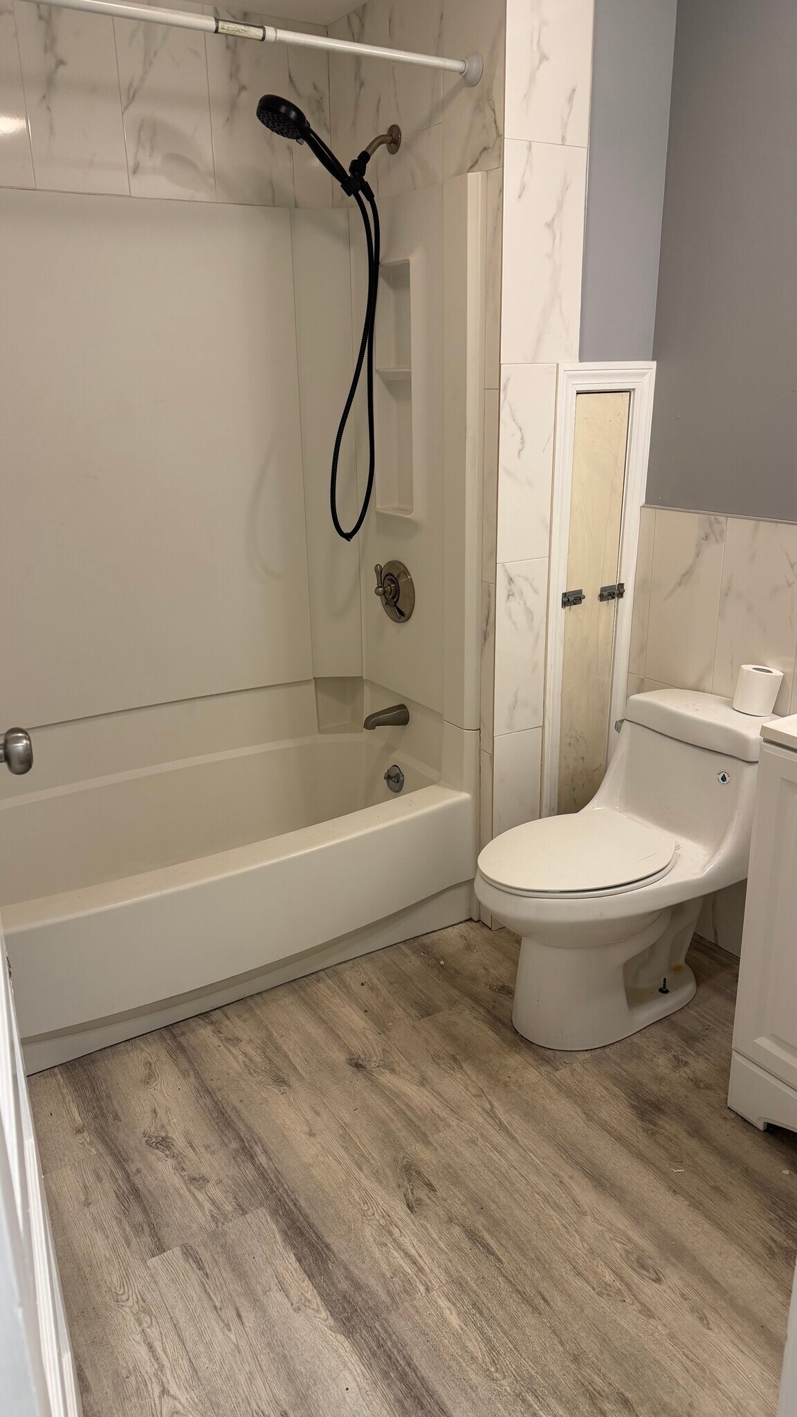 Building Photo - 22 Blake St