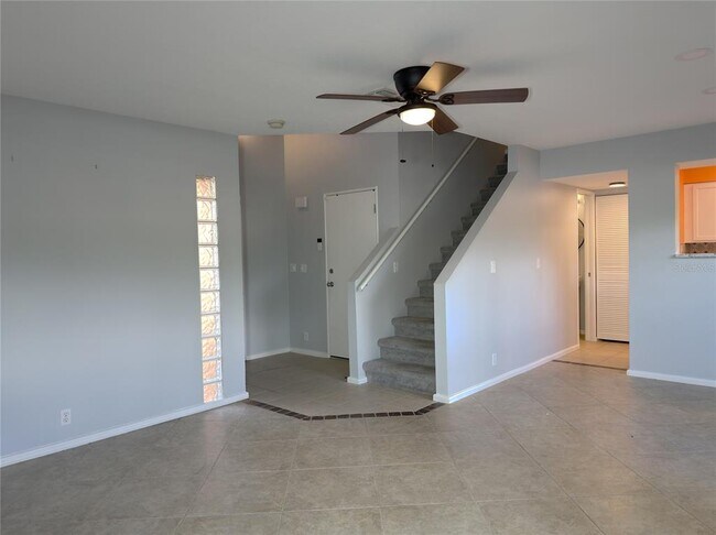 Building Photo - 824 Padua Ln