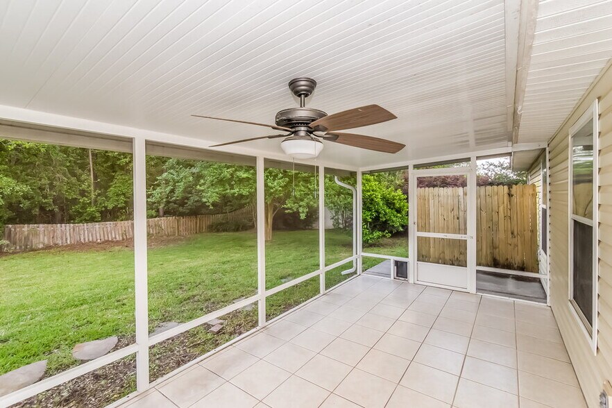 Building Photo - 12753 Daylight Trail