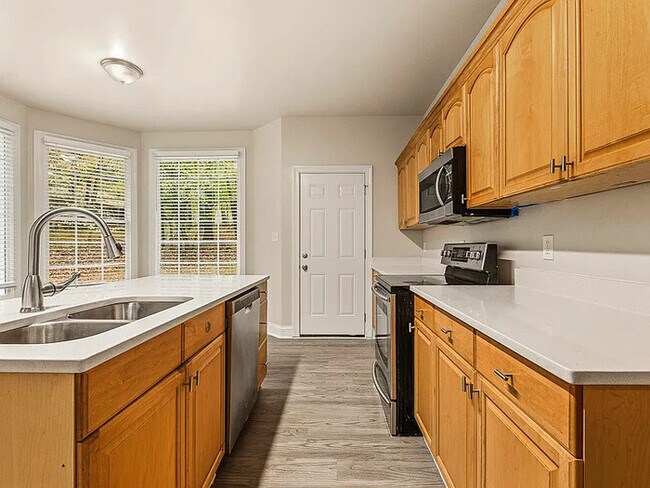 Building Photo - Earn Wealth While Leasing - Like a Homeowner - Lease to Own