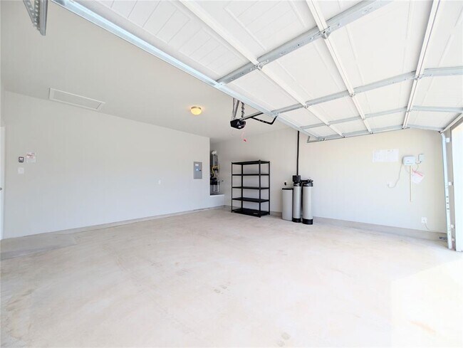 Building Photo - 5524 Sacra Cv