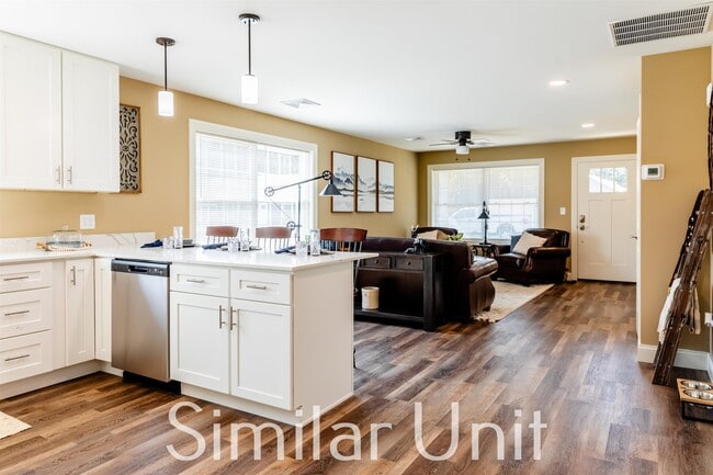 Building Photo - 32 Siesta Ln