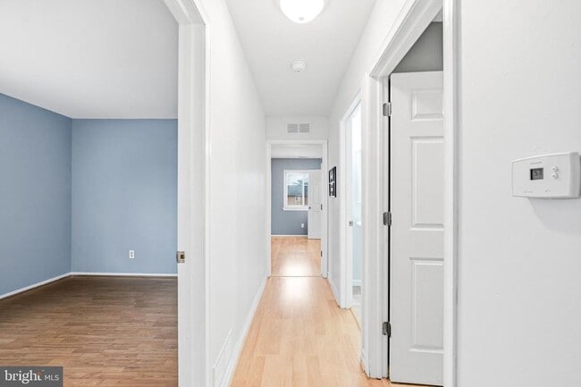 Building Photo - 1404 Woodhollow Dr