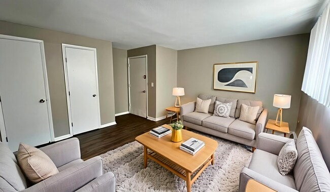 Building Photo - MOORMAN PLACE APARTMENTS