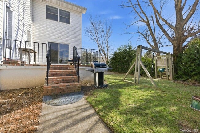 Building Photo - 1495 Bay Blvd