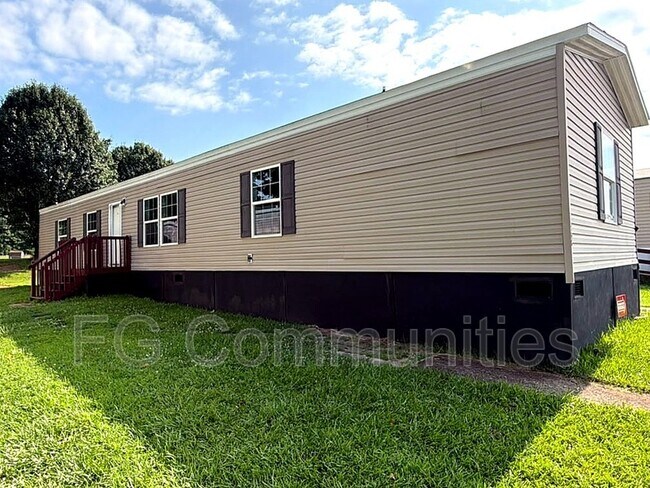 Building Photo - 112 Cloverleaf Ct