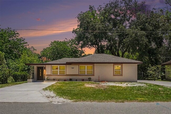 Building Photo - 1109 NW 14th Ave