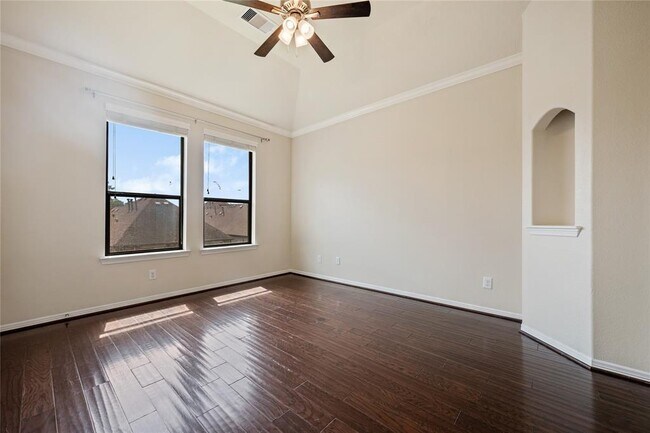 Building Photo - 2737 King's Retreat Cir