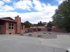 Building Photo - 518-520 Rado Dr