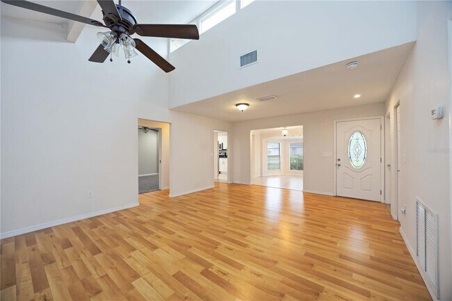 Building Photo - 4148 Lancaster Dr