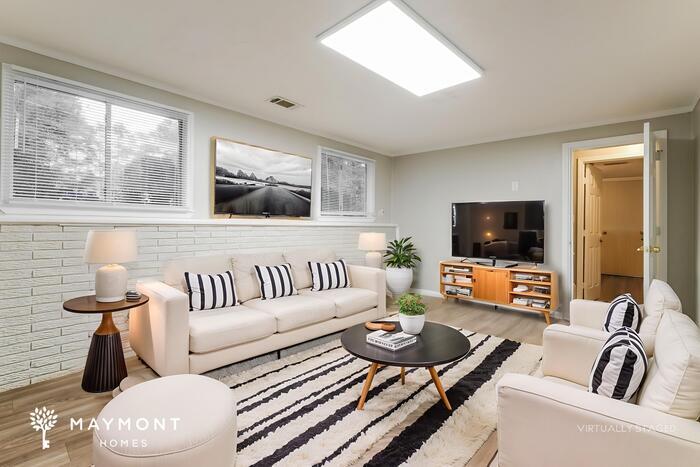 Building Photo - 3207 Sunderland Dr SW