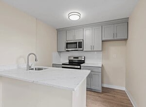 Building Photo - 900 Palmer Rd