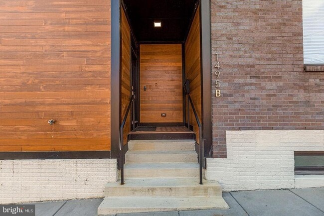 Building Photo - 1495 Gallaudet St NE