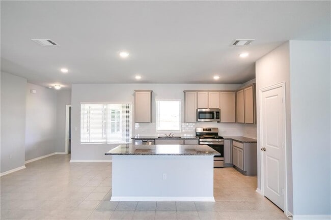 Building Photo - 509 Pulitzer Dr