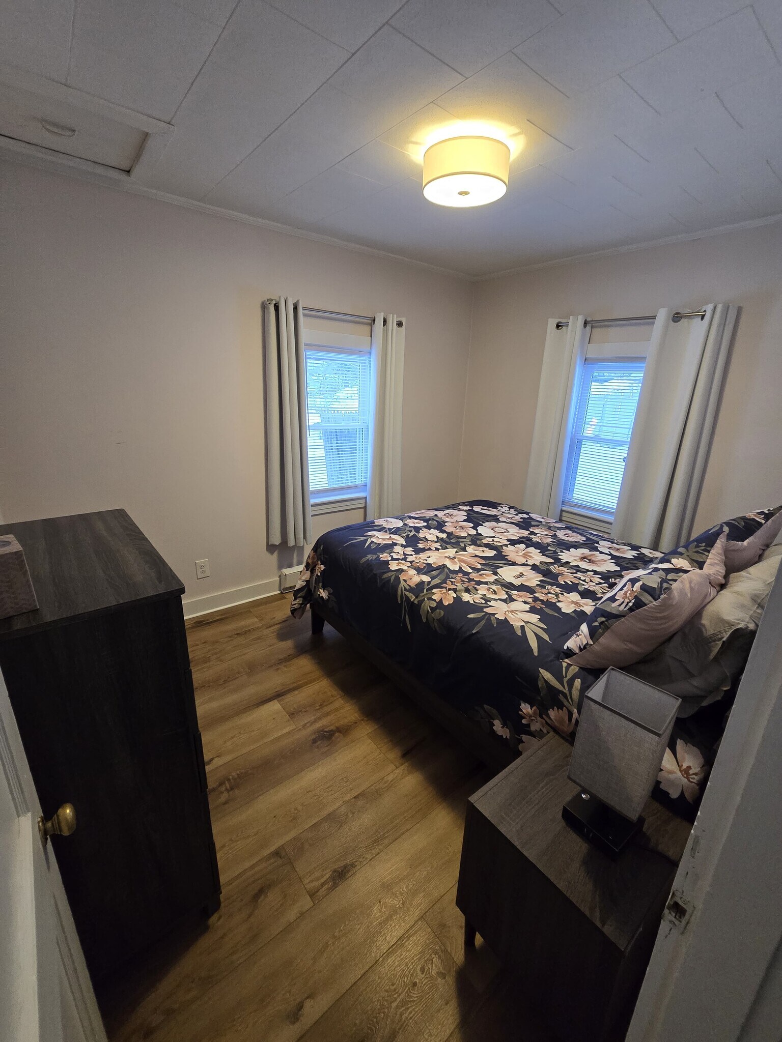 Bedroom 1 - 332 Broadway