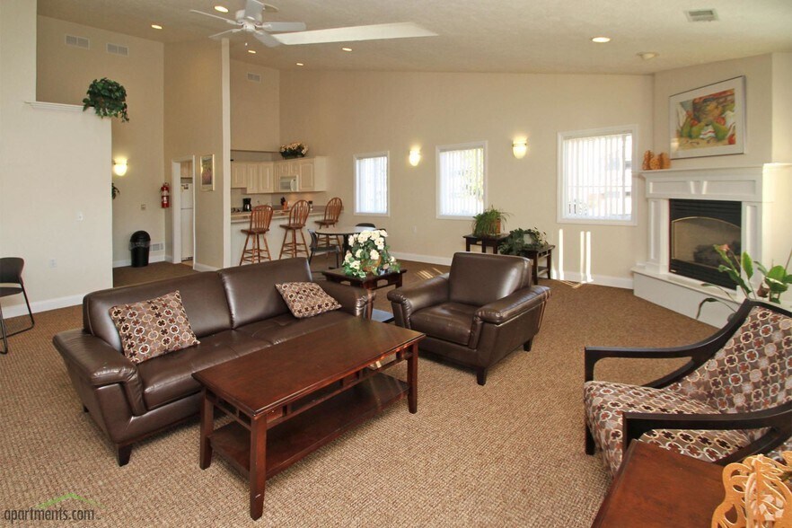 Ramblewood Apartments 6300 W Michigan Ave Lansing MI 48917 Apartment Finder