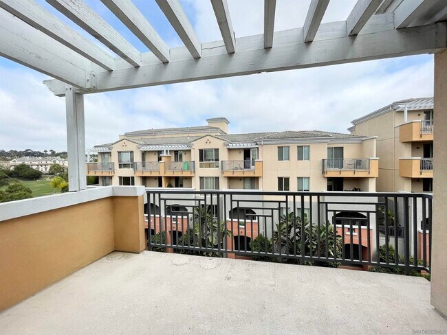 Building Photo - 3857 Pell Plz