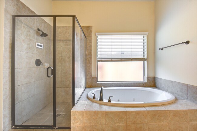 Building Photo - 5506 Garnet Grove Ct
