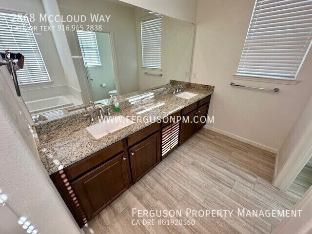 Building Photo - 2868 McCloud Way