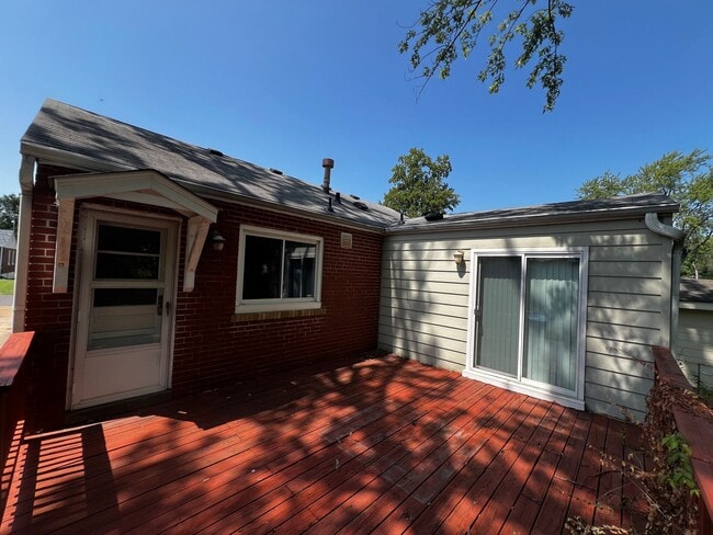 Building Photo - 1240 St Mark Dr
